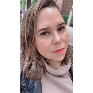 Meet your Posher, Viviane